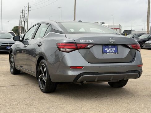 Used 2025 Nissan Sentra SV FWD image 7