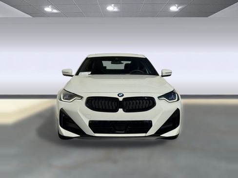 Used 2026 BMW 230i xDrive Coupe w/ Premium Package AWD/4WD image 5