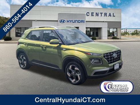 Certified 2024 Hyundai Venue SEL FWD image 1