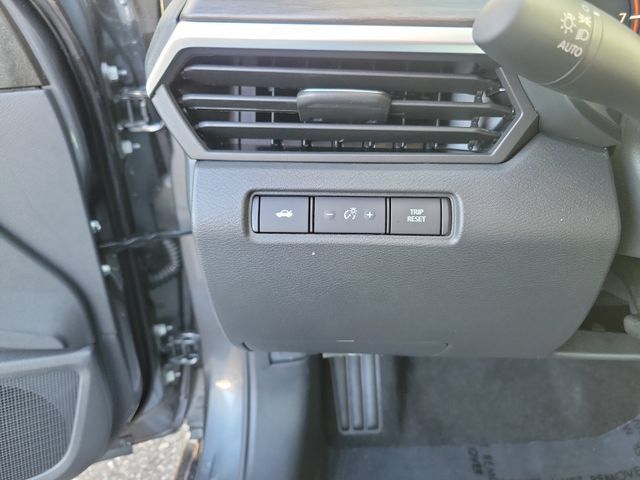 New 2026 Nissan Altima 2.5 SV AWD/4WD image 18