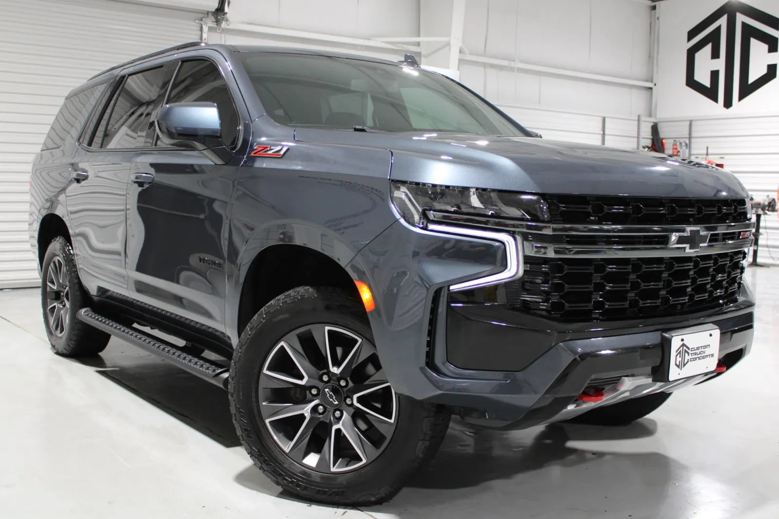 Used 2021 Chevrolet Tahoe Z71 AWD/4WD image 2