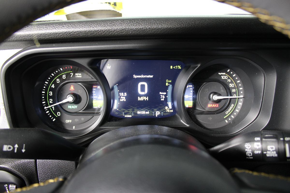Used 2024 Jeep Wrangler Unlimited AWD/4WD image 13