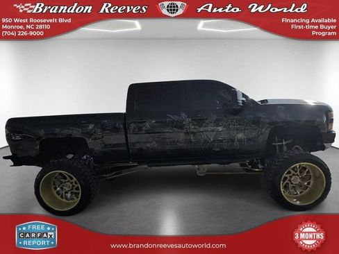 Used 2016 Chevrolet Silverado 2500 LT w/ LT Convenience Package image 4