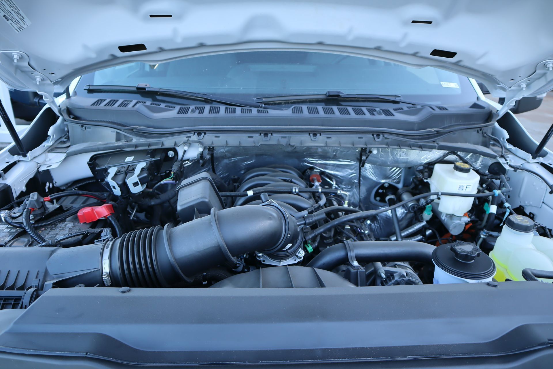 New 2025 Ford F350 XL AWD/4WD image 17