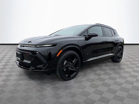 Used 2025 Chevrolet Equinox EV RS w/ Convenience Package II image 3