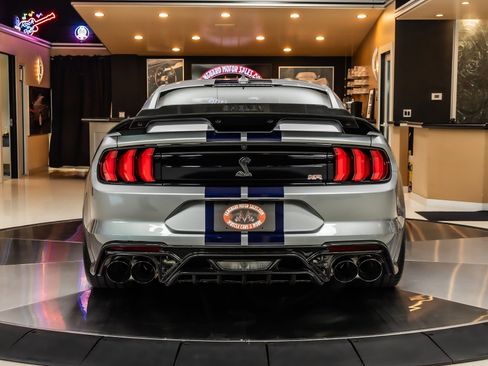 Used 2020 Ford Mustang Shelby GT500 w/ Technology Package RWD image 14
