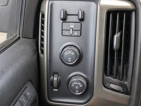 Used 2017 Chevrolet Silverado 2500 High Country image 22