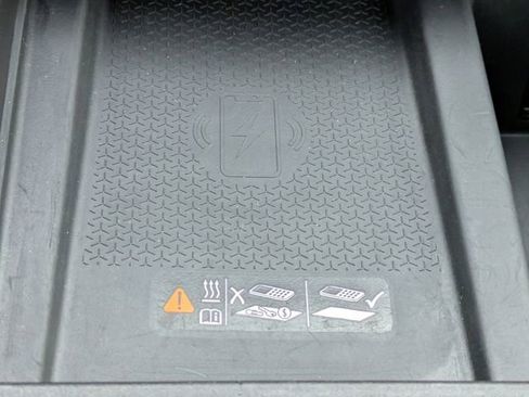 Used 2025 GMC Acadia Elevation FWD image 28