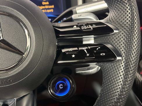 Used 2022 Mercedes-Benz SL 63 AMG 4MATIC w/ AMG Aerodynamic Package image 41