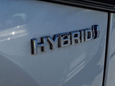 Used 2024 Toyota Highlander Platinum AWD/4WD image 39