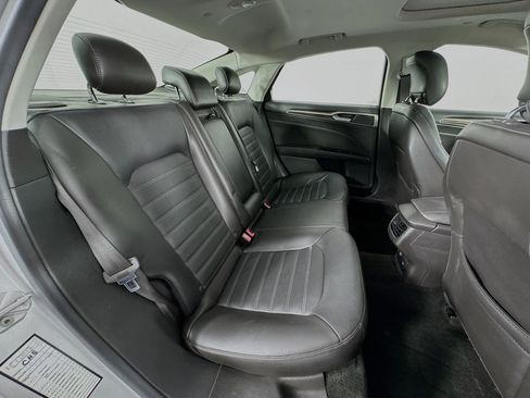 Used 2013 Ford Fusion SE image 26