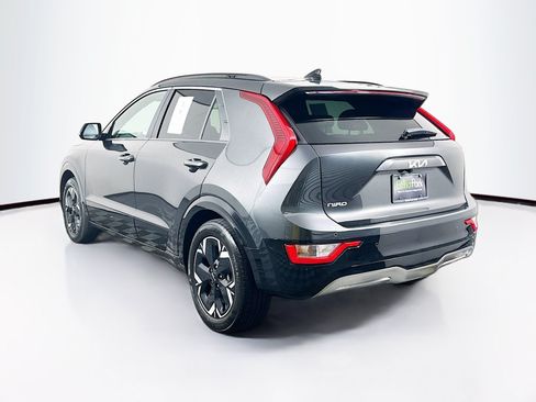 Used 2023 Kia Niro Wind w/ Wind Preserve Package FWD image 5