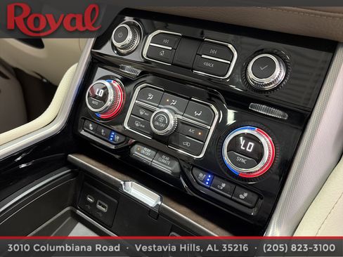Used 2022 GMC Yukon Denali RWD image 14