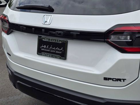 New 2026 Honda Pilot Sport image 14