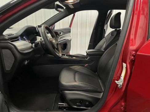 Used 2025 Jeep Compass Limited AWD/4WD image 35