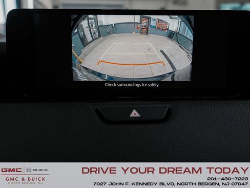 Used 2024 MAZDA CX-90 Plug-In Hybrid w/ Preferred image 18