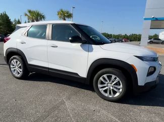 Used 2023 Chevrolet TrailBlazer LS video 2