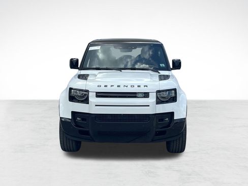 New 2025 Land Rover Defender 90 V8 image 5