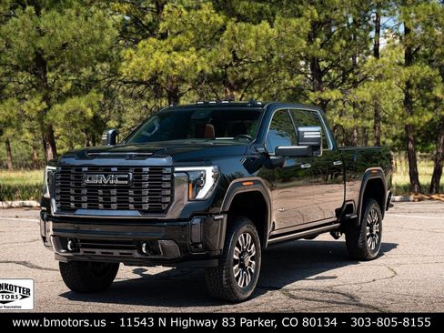 Used 2024 GMC Sierra 2500 Denali Ultimate AWD/4WD image 6