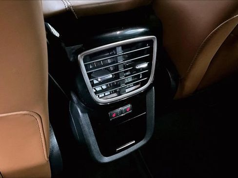 Used 2023 Lincoln Nautilus Reserve image 34