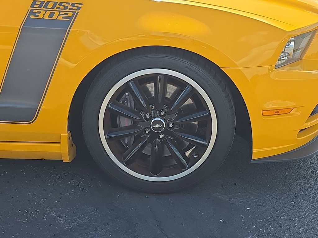 Used 2013 Ford Mustang Boss 302 RWD image 16