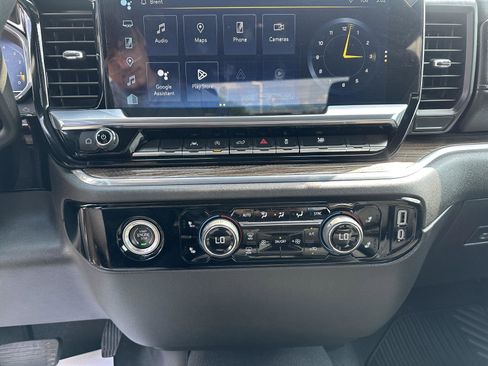 Used 2024 Chevrolet Silverado 1500 LT image 30