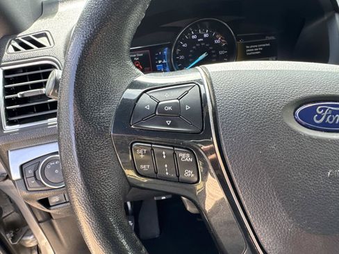Used 2018 Ford Explorer Limited w/ Ford Safe & Smart Package FWD image 23