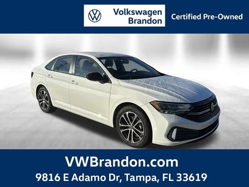Used 2024 Volkswagen Jetta Sport FWD image 1