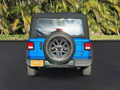 Used 2024 Jeep Wrangler Sport S image 6