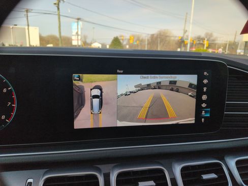 Used 2020 Mercedes-Benz GLS 450 4MATIC image 13