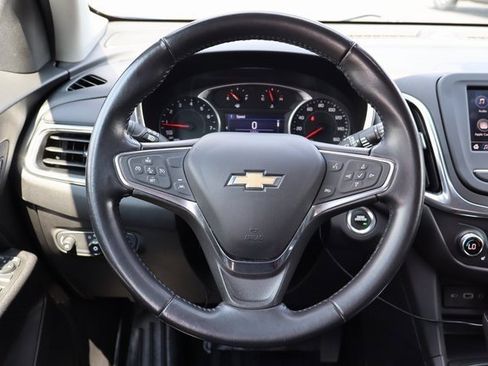 Used 2021 Chevrolet Equinox LT image 24