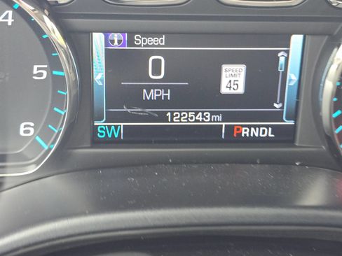 Used 2018 Chevrolet Silverado 1500 High Country AWD/4WD image 27