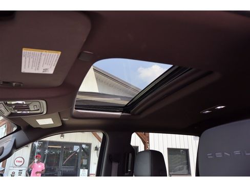 Used 2020 GMC Sierra 1500 Denali w/ Denali Ultimate Package AWD/4WD image 22