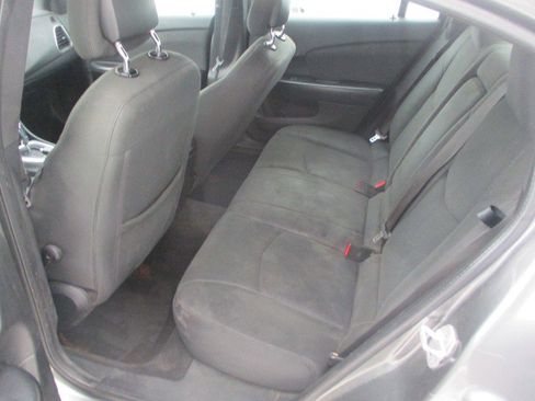 Used 2012 Chrysler 200 Touring image 9