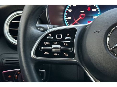 Used 2022 Mercedes-Benz GLC 300 image 37