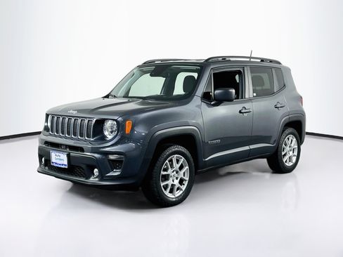 Used 2022 Jeep Renegade Latitude w/ Convenience Group AWD/4WD image 1