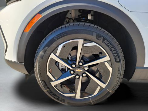 New 2026 Chevrolet Equinox EV LT image 21