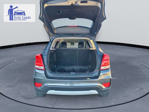 Used 2017 Chevrolet Trax LT w/ LT Convenience Package image 8