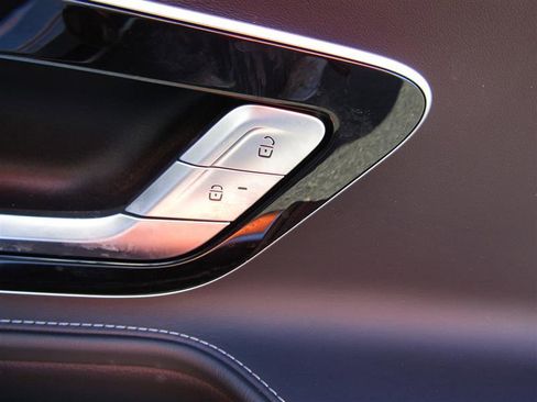 Used 2022 Mercedes-Benz SL 55 AMG 4MATIC image 29