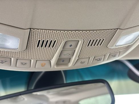 Used 2019 Lincoln MKZ Reserve image 29