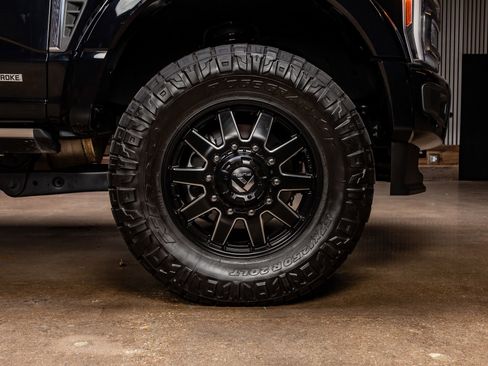 Used 2023 Ford F450 Lariat w/ Lariat Ultimate Package image 11