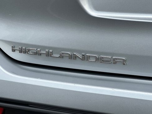 Certified 2025 Toyota Highlander XSE AWD/4WD image 28