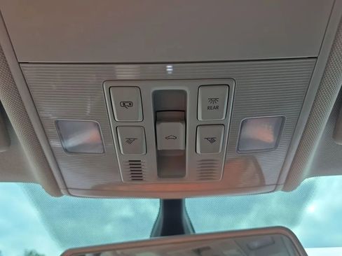 Used 2019 Volkswagen Jetta SE image 39