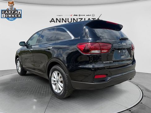 Used 2020 Kia Sorento LX AWD/4WD image 3