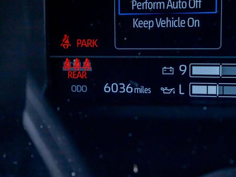 Used 2025 Toyota Tundra Platinum AWD/4WD image 21