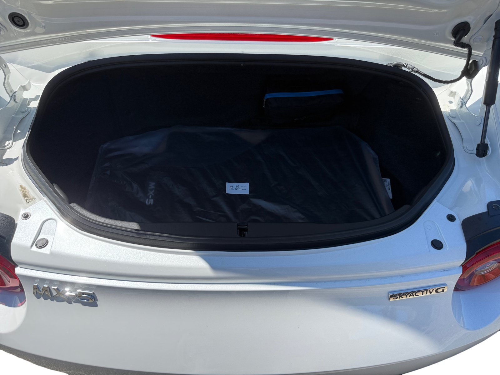 New 2026 MAZDA MX-5 Miata Club w/ Interior Package RWD image 16
