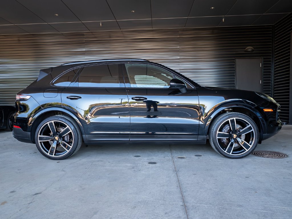 Certified 2023 Porsche Cayenne Platinum Edition AWD/4WD image 8