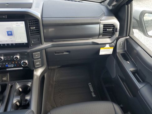 New 2025 Ford F150 Lariat w/ Equipment Group 501A Mid image 14