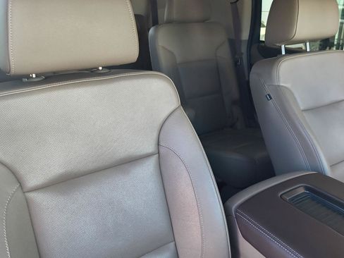 Used 2018 Chevrolet Tahoe Premier AWD/4WD image 33