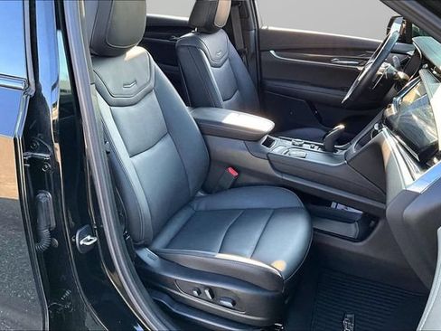 Used 2023 Cadillac XT6 Sport AWD/4WD image 7